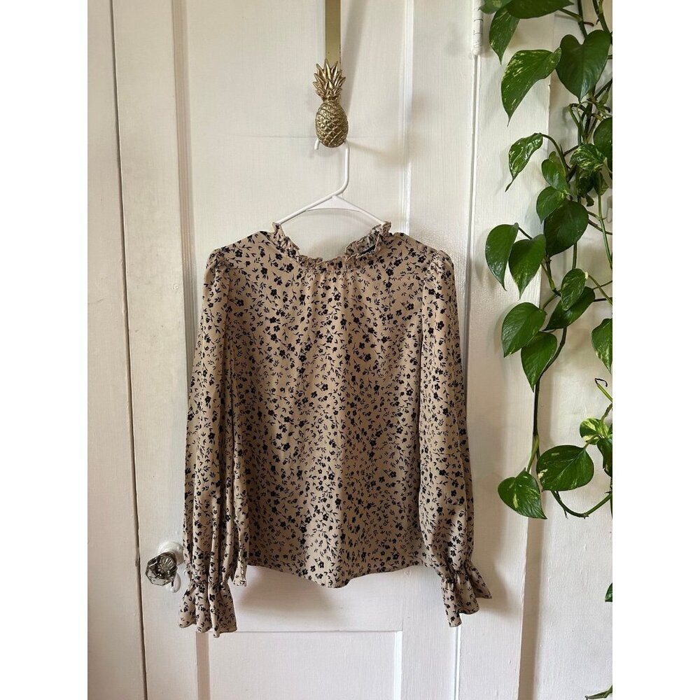 SHEIN women’s size medium tan and black floral top